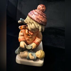 Goebel Hummel “Sleep Tight” #255 with original box.